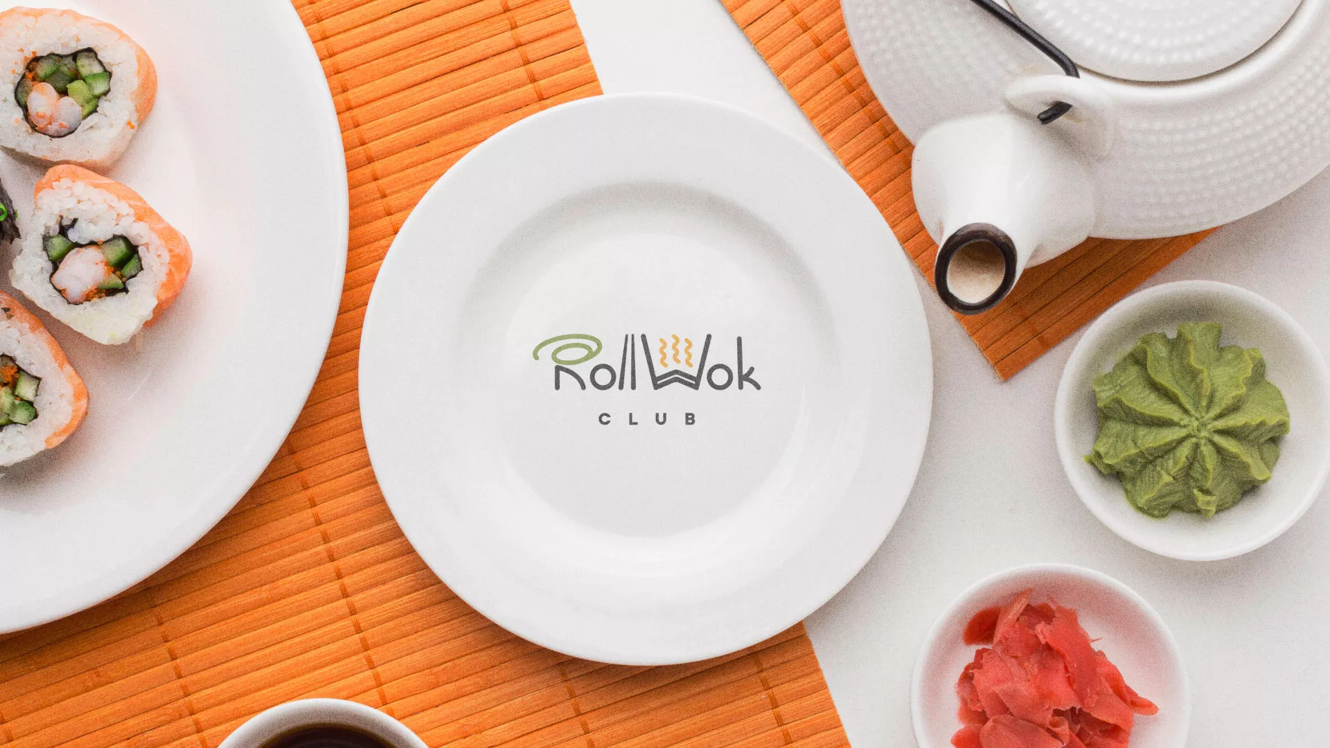 Разработка логотипа и фирменного стиля суши-бара «Roll Wok Club» в Анапе